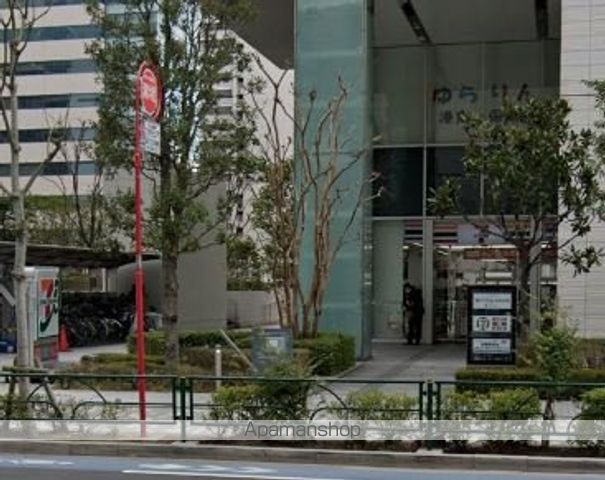 コンビニ　セブンイレブン（コンビニ）まで443m