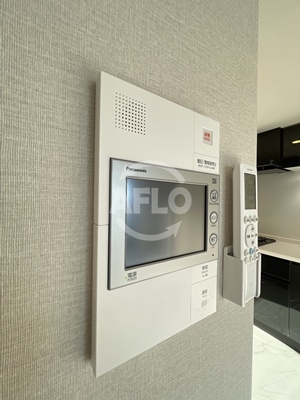 セキュリティ　S-RESIDENCE難波西alter　TVモニター付きイン