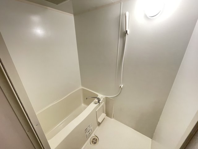 バス・シャワールーム　※画像は同物件別室になります。