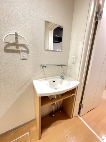 洗面設備　※画像は同物件別室になります。