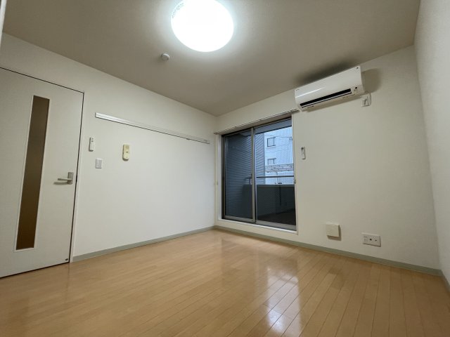 居室・リビング　※画像は同物件別室になります。