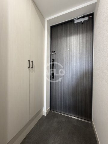 玄関　アドバンス大阪メルディア　玄関