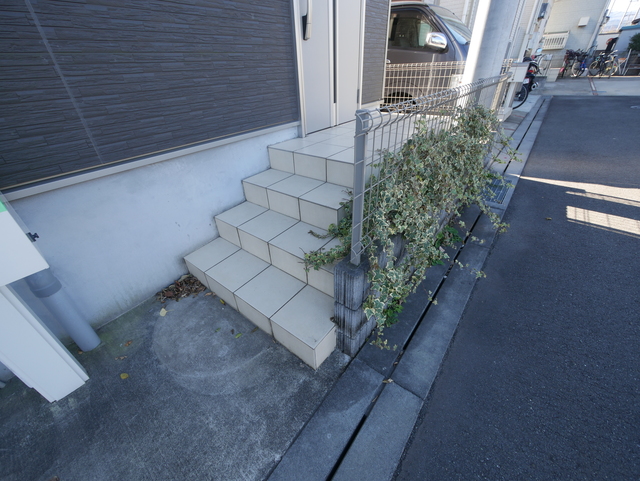 エントランス　★綺麗なエントランスですね★