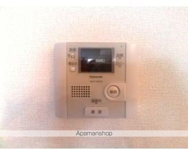 コンビニ　セブンイレブン（コンビニ）まで880m
