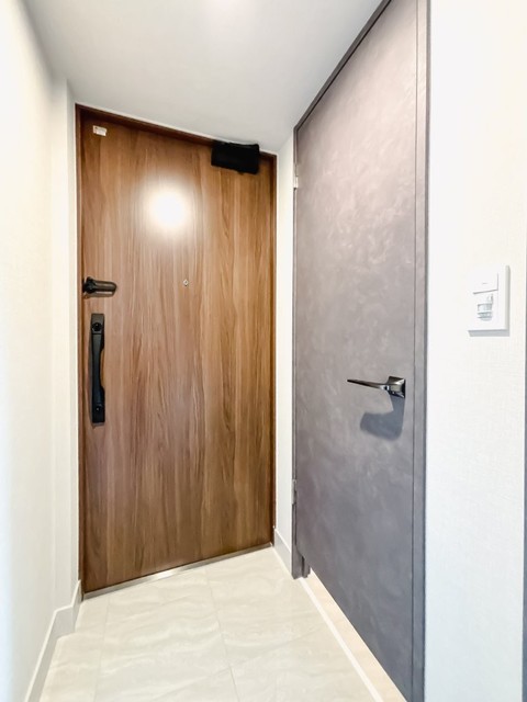 玄関　※写真は同タイプ住戸です。