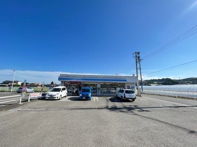 コンビニ　ローソン仙台鹿野一丁目店（コンビニ）まで270m