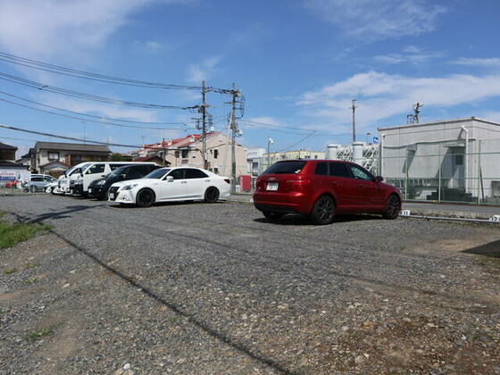 駐車場　敷地内駐車場はこちらです♪