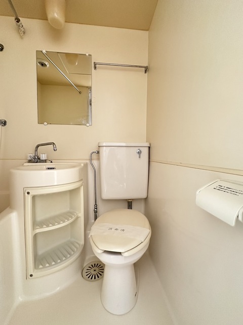 トイレ　同施工会社参考写真です