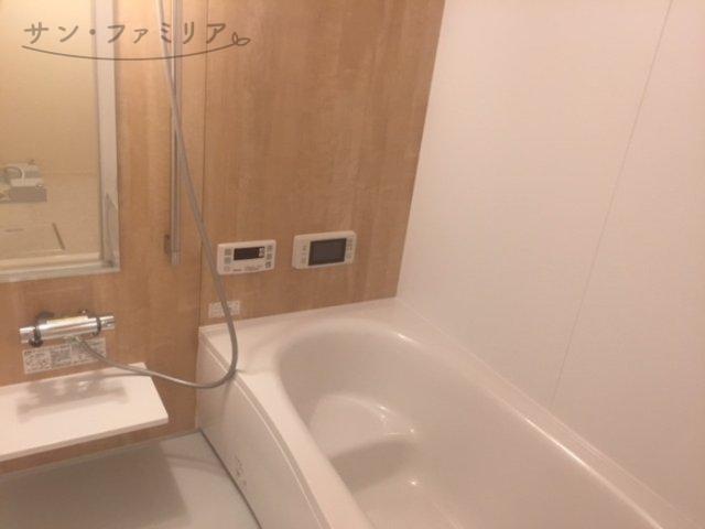バス・シャワールーム　同一物件別部屋写真