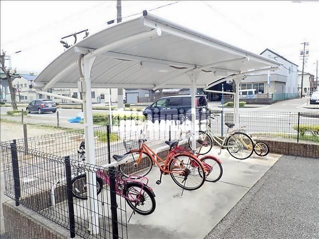 駐車場　駐輪場