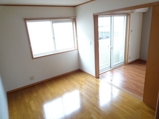 その他部屋・スペース　★洋室６帖★