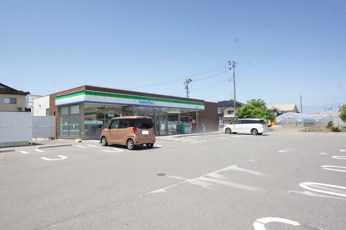 コンビニ　ファミリーマート 柏崎扇町店（コンビニ）まで344m