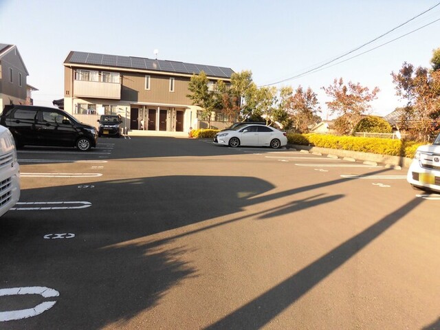 駐車場　駐車場