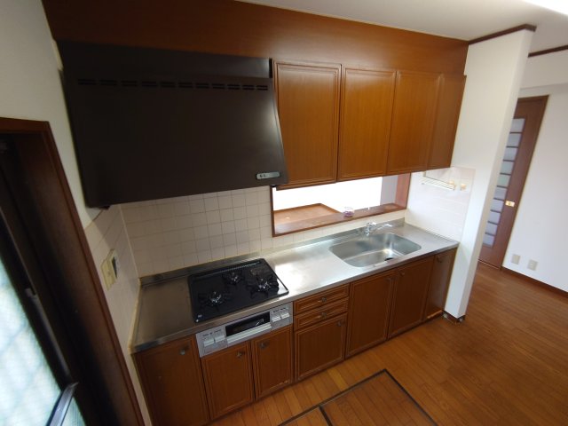 名塩ガーデン戸建のキッチン写真