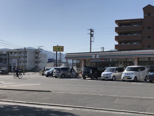 コンビニ　セブンイレブン今井町店（コンビニ）まで506m