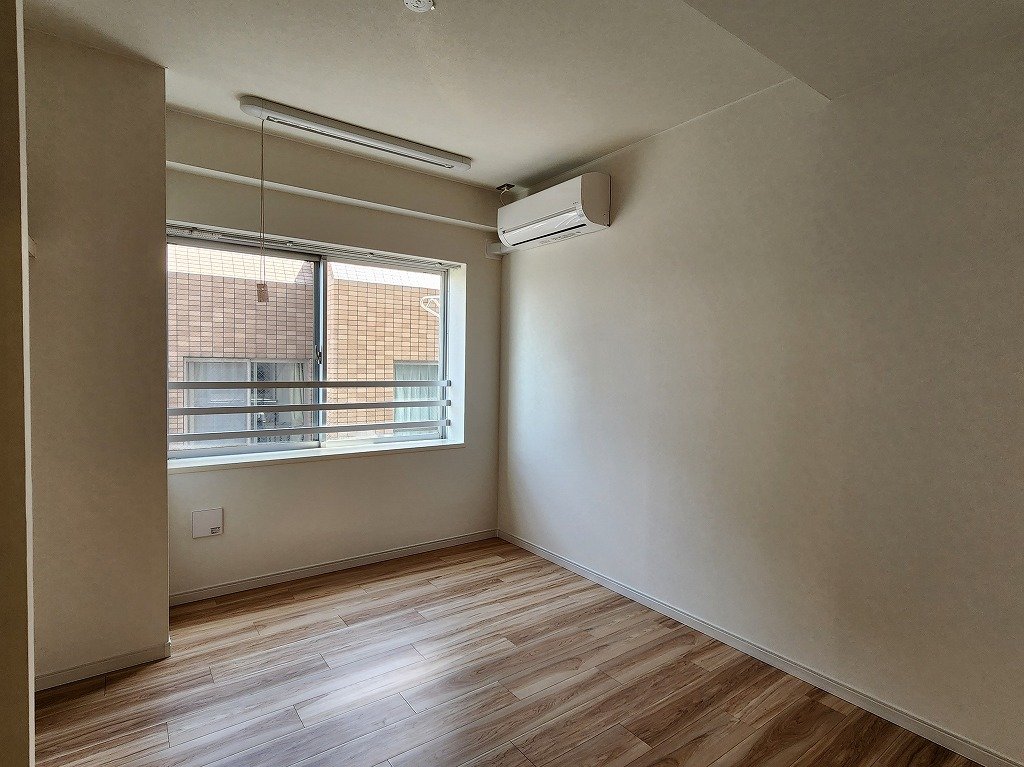 その他部屋・スペース　東向きエアコン付寝室　室内物干しユニット