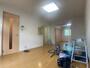 居室・リビング　広くてキレイなお部屋が広がっていて、充実した生活が送れそう。