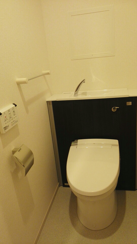 トイレ　別号室の参考写真です