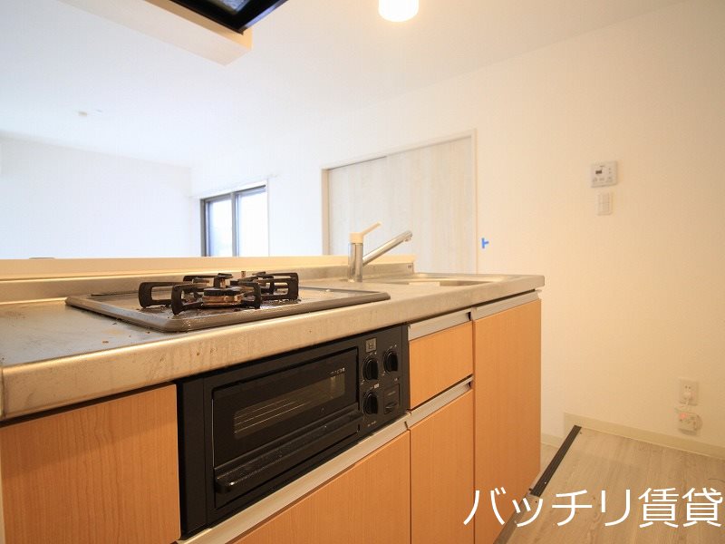 キッチン　画像は同シリーズタイプの為、現状優先になります。