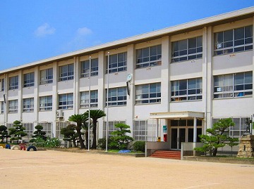 小学校　播磨町立播磨小学校（小学校）まで722m