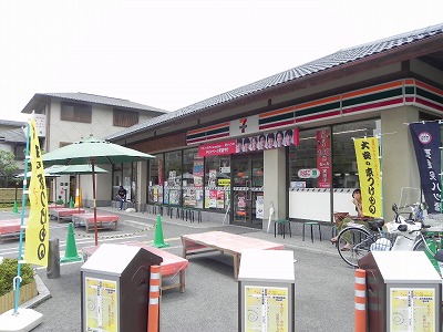 コンビニ　セブンイレブン 京都平安神宮前店（コンビニ）まで389m