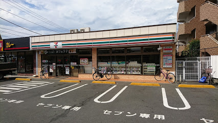 コンビニ　セブンイレブン 練馬南大泉富士街道店（コンビニ）まで1074m