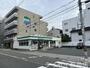 コンビニ　ファミリーマート内代町二丁目店（コンビニ）まで442m