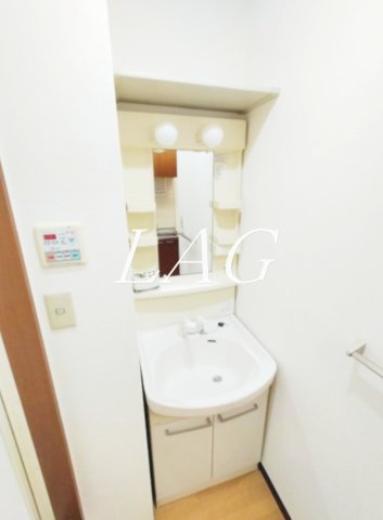 洗面設備　洗面台です。