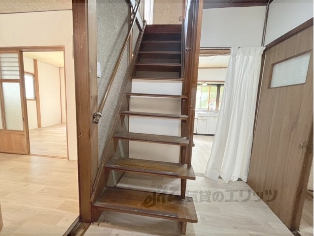 その他部屋・スペース　階段