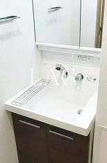 洗面設備　洗面台です。