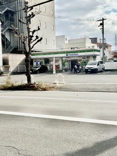 コンビニ　ファミリーマート荒本北店（コンビニ）まで1268m