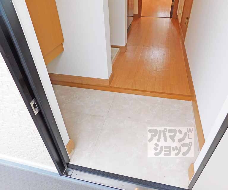 玄関　十分なスペ～ス～！