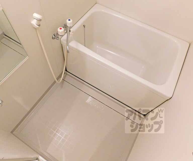 バス・シャワールーム　洗い場も広めです～！