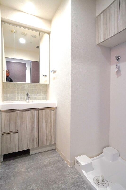 洗面設備　コンパクトで使いやすい洗面所