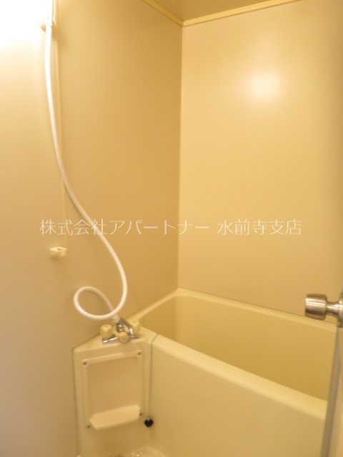 バス・シャワールーム　清潔感のある広々バスルームです！