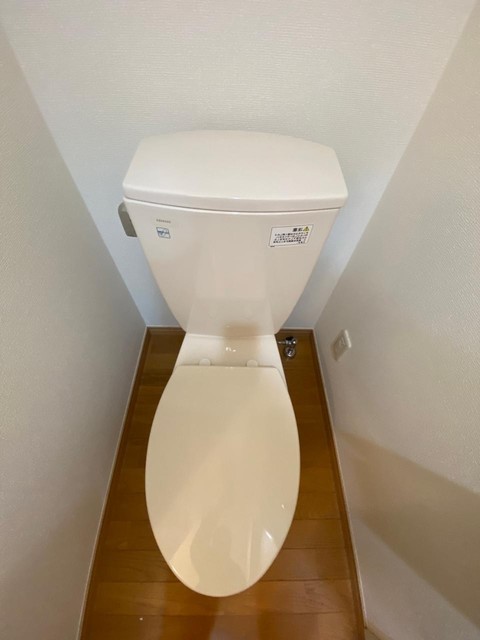 トイレ　※別部屋参考写真