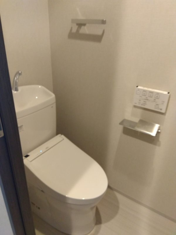 トイレ　別部屋参考写真