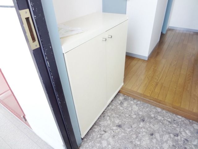 玄関　★お部屋探しは株式会社タウンハウジング東京まで★