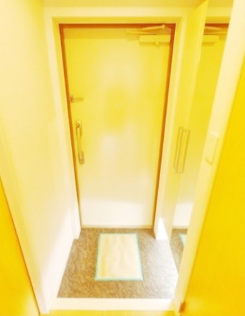 玄関　別部屋同仕様タイプ