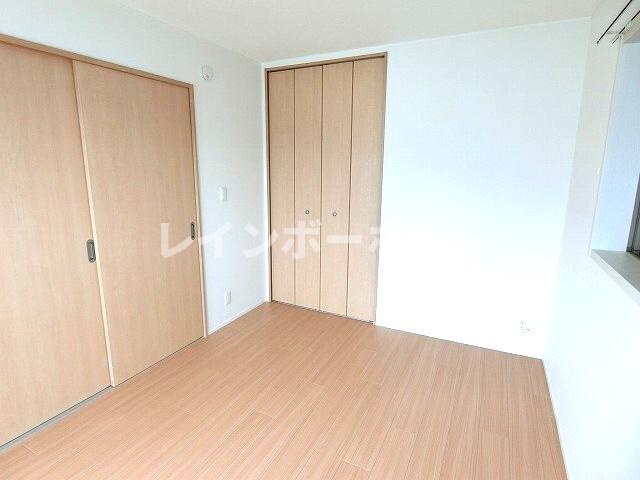 その他部屋・スペース　落ち着いて過ごせるお部屋なので、寝室にいかがでしょうか