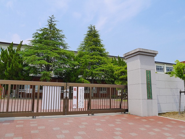 高校・高専　奈良市立一条高等学校（高校・高専）まで547m
