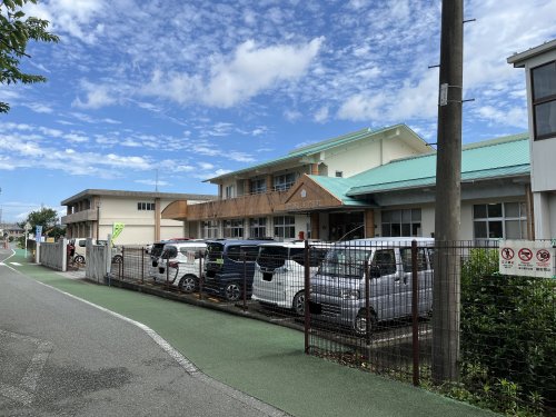 小学校　八代市立宮地小学校（小学校）まで810m