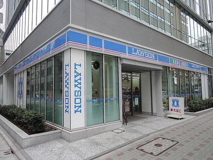 コンビニ　ローソン日本橋蛎殻町店（コンビニ）まで111m