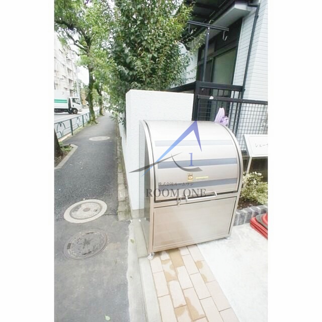 その他共有部分　敷地内ゴミ置き場です。