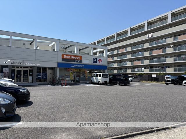 コンビニ　ローソン（コンビニ）まで412m