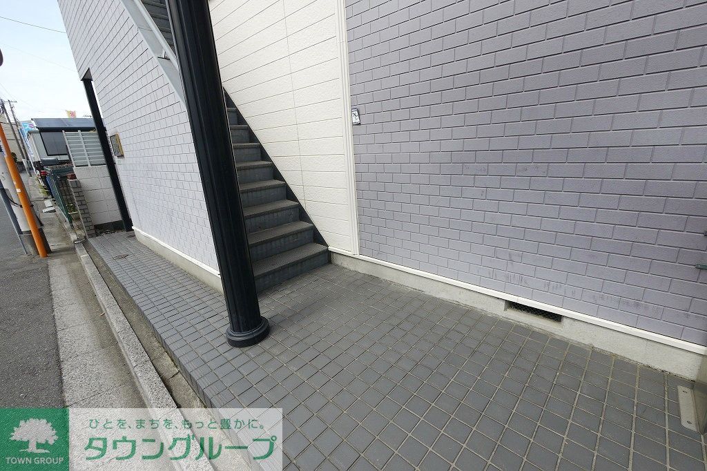 エントランス　バルコニー