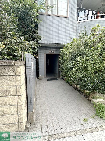 エントランス　エントランス