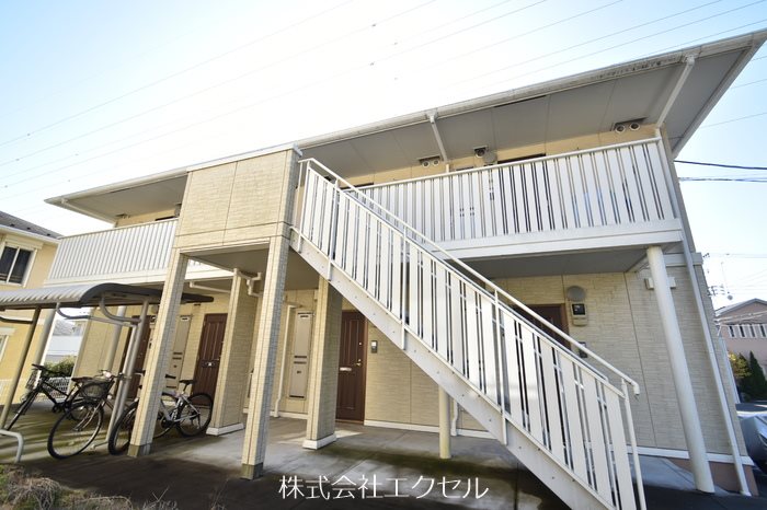 建物外観　カインズ、コストコまで徒歩圏内です♪