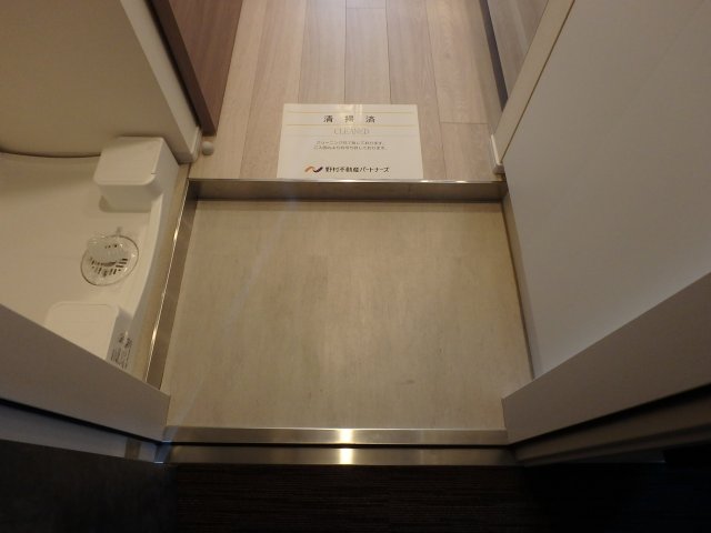 玄関　参考写真