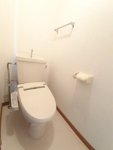 トイレ　コンパクトで使いやすいトイレです